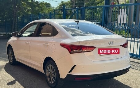 Hyundai Solaris II рестайлинг, 2021 год, 1 650 000 рублей, 6 фотография