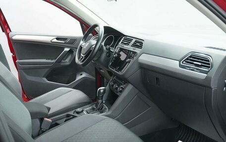 Volkswagen Tiguan II, 2020 год, 2 710 000 рублей, 12 фотография