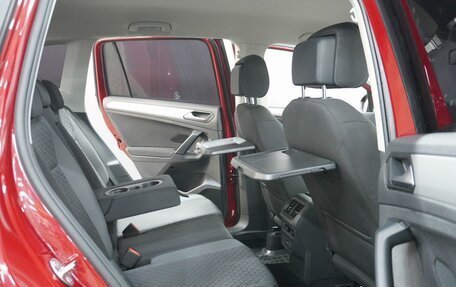 Volkswagen Tiguan II, 2020 год, 2 710 000 рублей, 13 фотография