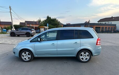 Opel Zafira B, 2010 год, 730 000 рублей, 3 фотография