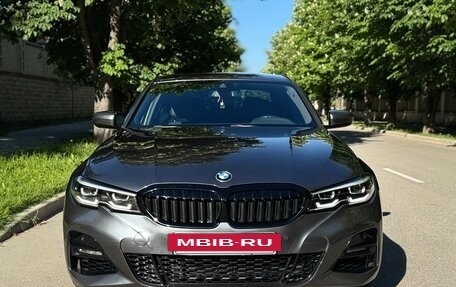 BMW 3 серия, 2019 год, 2 850 000 рублей, 2 фотография