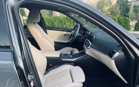 BMW 3 серия, 2021 год, 5 000 000 рублей, 18 фотография