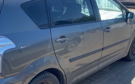 Toyota Corolla Verso I, 2005 год, 150 000 рублей, 9 фотография