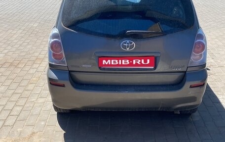Toyota Corolla Verso I, 2005 год, 150 000 рублей, 6 фотография