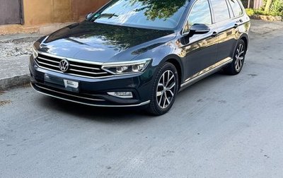 Volkswagen Passat B8 рестайлинг, 2019 год, 2 800 000 рублей, 1 фотография