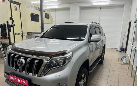 Toyota Land Cruiser Prado 150 рестайлинг 2, 2014 год, 4 350 000 рублей, 1 фотография