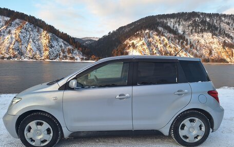 Toyota Ist II, 2004 год, 650 000 рублей, 2 фотография