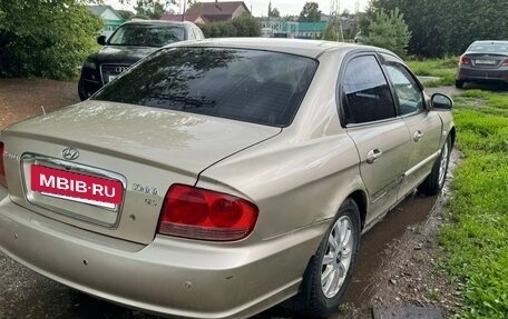 Hyundai Sonata IV рестайлинг, 2005 год, 199 000 рублей, 3 фотография