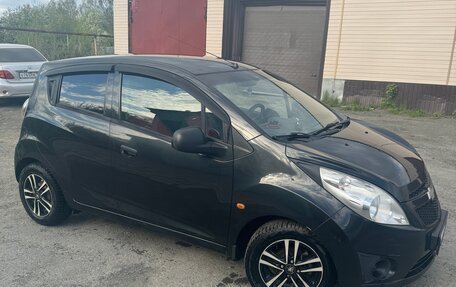 Chevrolet Spark III, 2011 год, 550 000 рублей, 3 фотография