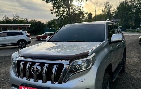 Toyota Land Cruiser Prado 150 рестайлинг 2, 2014 год, 4 350 000 рублей, 2 фотография