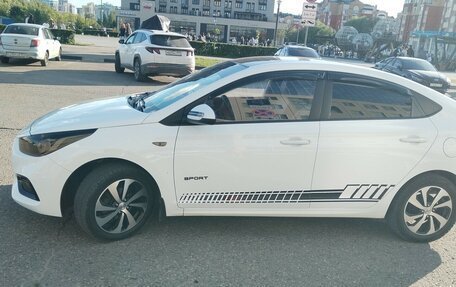 Hyundai Solaris II рестайлинг, 2019 год, 1 800 000 рублей, 2 фотография