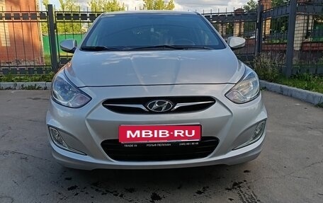 Hyundai Solaris II рестайлинг, 2012 год, 710 000 рублей, 8 фотография