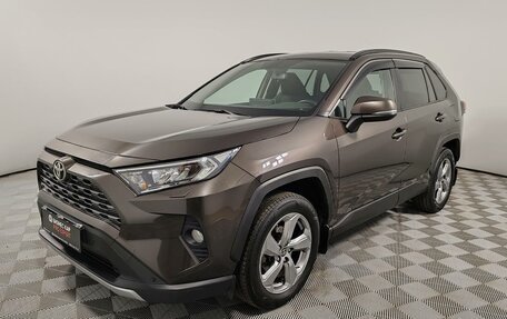 Toyota RAV4, 2019 год, 3 050 000 рублей, 1 фотография
