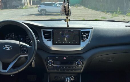 Hyundai Tucson III, 2018 год, 2 500 000 рублей, 8 фотография