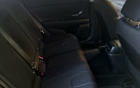 Hyundai Elantra, 2023 год, 2 250 000 рублей, 18 фотография
