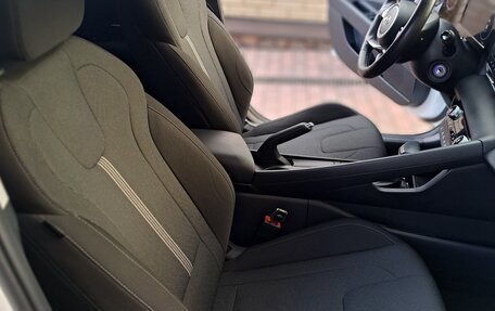 Hyundai Elantra, 2023 год, 2 250 000 рублей, 17 фотография