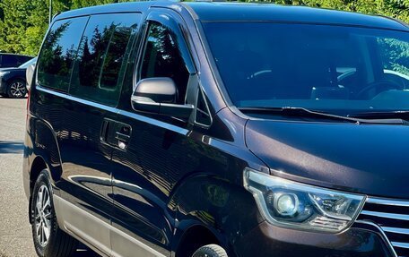 Hyundai Grand Starex Grand Starex I рестайлинг 2, 2019 год, 3 500 000 рублей, 6 фотография