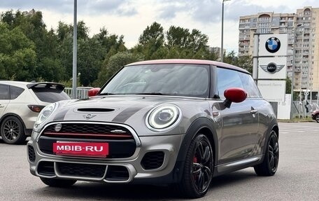 MINI Hatch, 2019 год, 3 290 000 рублей, 4 фотография