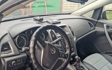Opel Astra J, 2013 год, 600 000 рублей, 11 фотография