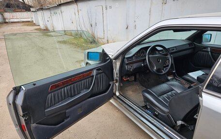 Mercedes-Benz W124, 1992 год, 550 000 рублей, 2 фотография