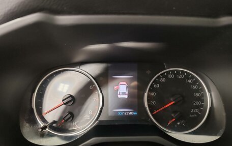 Toyota RAV4, 2019 год, 3 050 000 рублей, 12 фотография