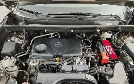 Toyota RAV4, 2019 год, 3 050 000 рублей, 9 фотография