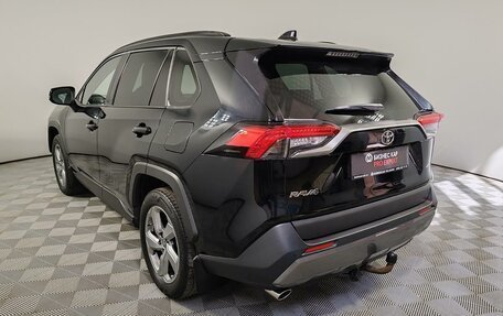 Toyota RAV4, 2021 год, 2 799 000 рублей, 7 фотография