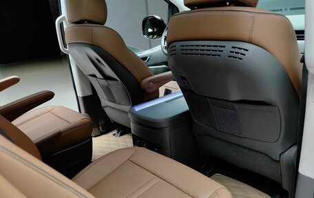 Hyundai Staria, 2024 год, 6 490 000 рублей, 33 фотография
