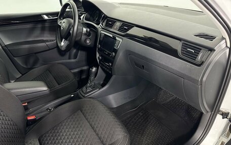Skoda Rapid I, 2018 год, 1 470 000 рублей, 14 фотография