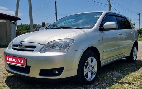 Toyota Corolla, 2005 год, 670 000 рублей, 10 фотография