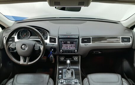 Volkswagen Touareg III, 2016 год, 3 790 000 рублей, 10 фотография