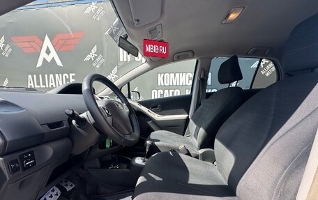 Toyota Yaris III рестайлинг, 2006 год, 599 000 рублей, 11 фотография