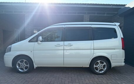 Nissan Serena II, 2002 год, 1 000 000 рублей, 2 фотография