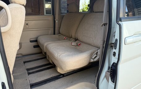 Nissan Serena II, 2002 год, 1 000 000 рублей, 14 фотография