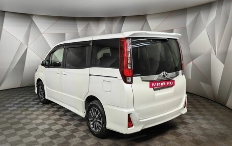 Toyota Noah III, 2016 год, 1 935 000 рублей, 4 фотография