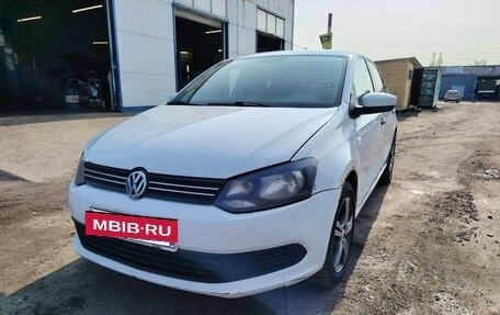 Volkswagen Polo VI (EU Market), 2015 год, 450 000 рублей, 10 фотография