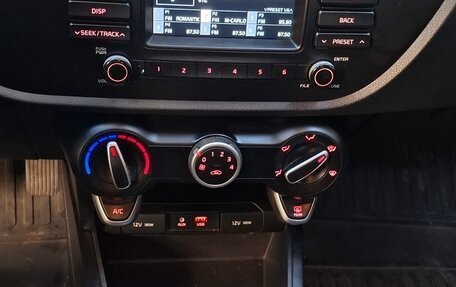 KIA Rio IV, 2018 год, 1 380 000 рублей, 7 фотография