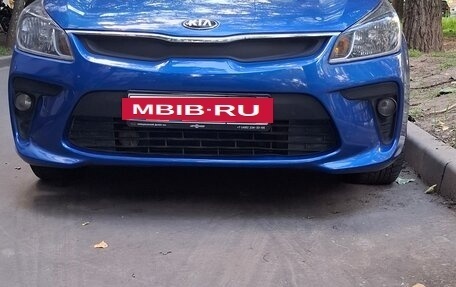 KIA Rio IV, 2018 год, 1 380 000 рублей, 4 фотография