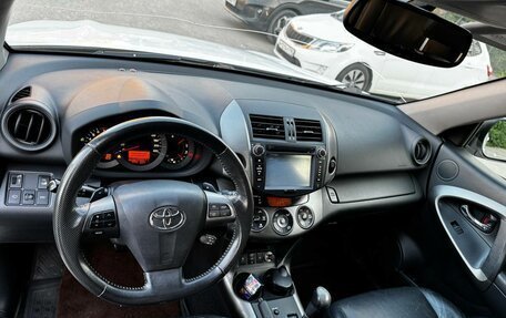 Toyota RAV4, 2011 год, 1 590 000 рублей, 17 фотография