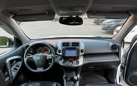 Toyota RAV4, 2011 год, 1 590 000 рублей, 18 фотография