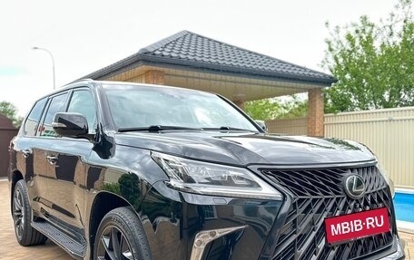 Lexus LX III, 2018 год, 9 900 000 рублей, 2 фотография