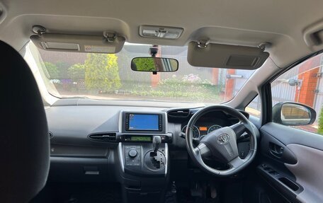 Toyota Wish II, 2011 год, 1 485 000 рублей, 7 фотография