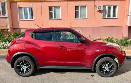 Nissan Juke II, 2013 год, 900 000 рублей, 8 фотография