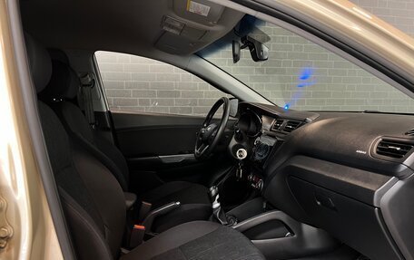 KIA Rio III рестайлинг, 2015 год, 1 139 000 рублей, 13 фотография