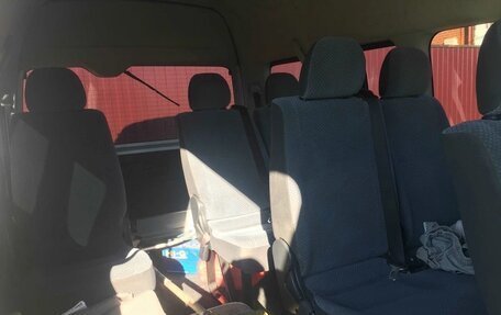 Toyota HiAce H200, 2012 год, 3 200 000 рублей, 5 фотография
