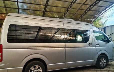 Toyota HiAce H200, 2012 год, 3 200 000 рублей, 6 фотография
