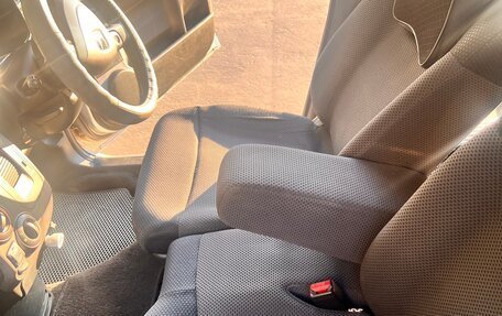 Honda Mobilio Spike I рестайлинг, 2003 год, 760 000 рублей, 12 фотография