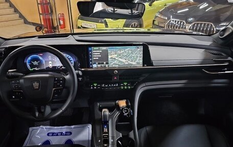 Toyota Crown, 2023 год, 5 110 000 рублей, 18 фотография