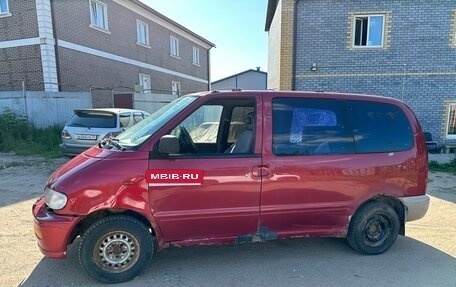 Nissan Serena I, 1998 год, 170 000 рублей, 2 фотография