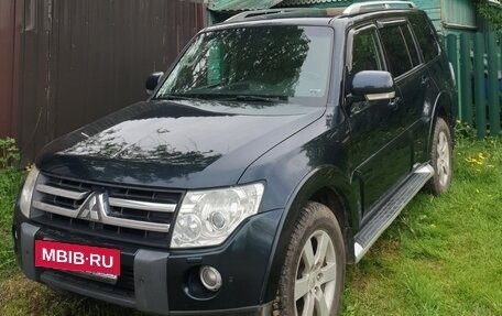 Mitsubishi Pajero IV, 2007 год, 1 600 000 рублей, 2 фотография